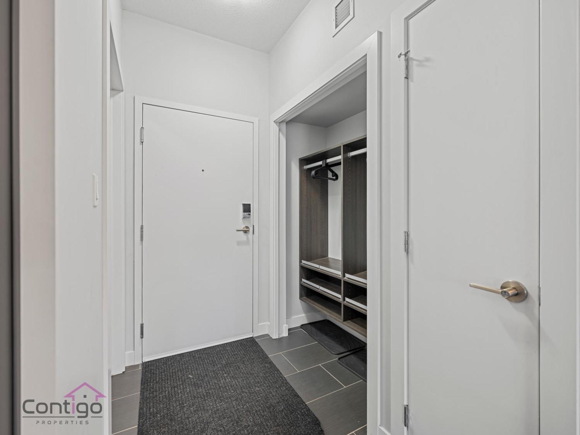 Studio Loft, 2 Bd, Ug Parking, 5 Min To Rogers! Edmonton Exterior photo