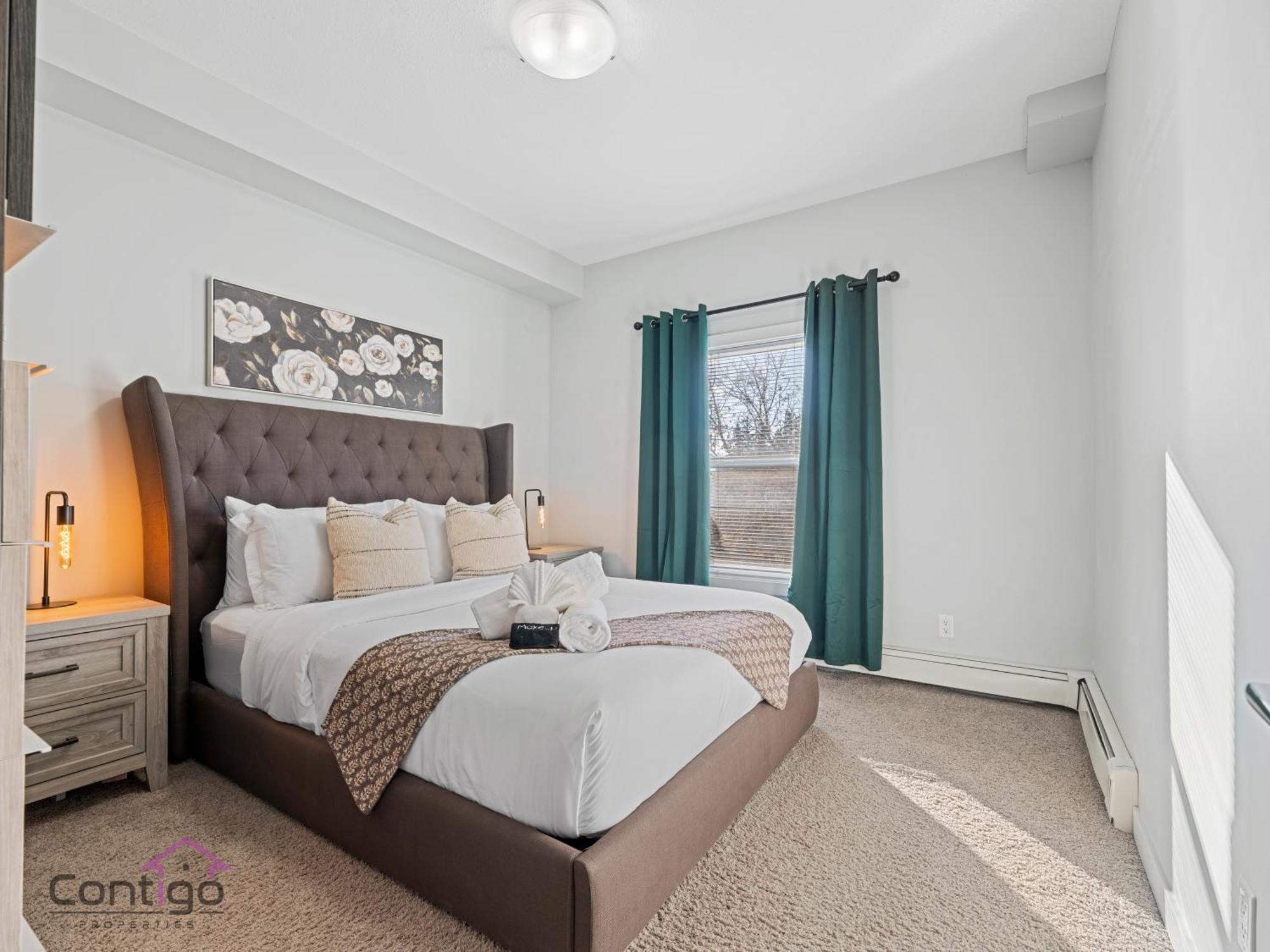 Studio Loft, 2 Bd, Ug Parking, 5 Min To Rogers! Edmonton Exterior photo